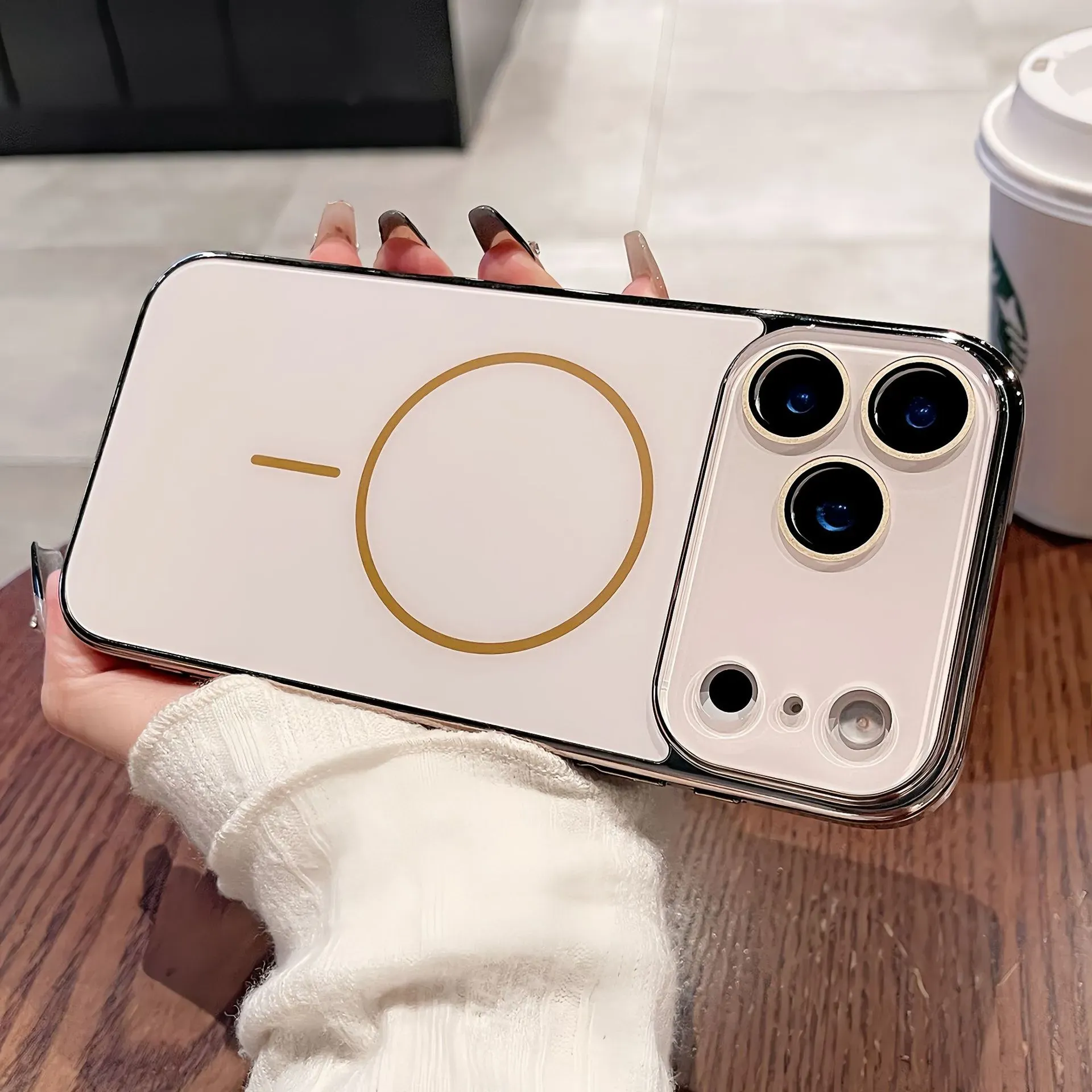 Magnetic phone case showcase